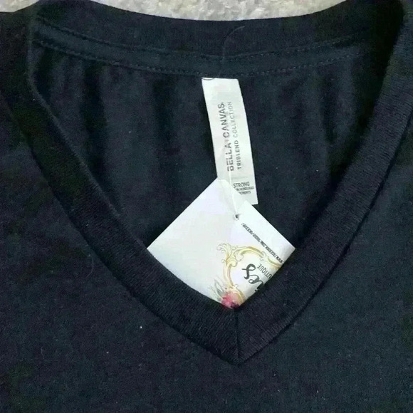 Don’t be a Print tee - Picture 3 of 4